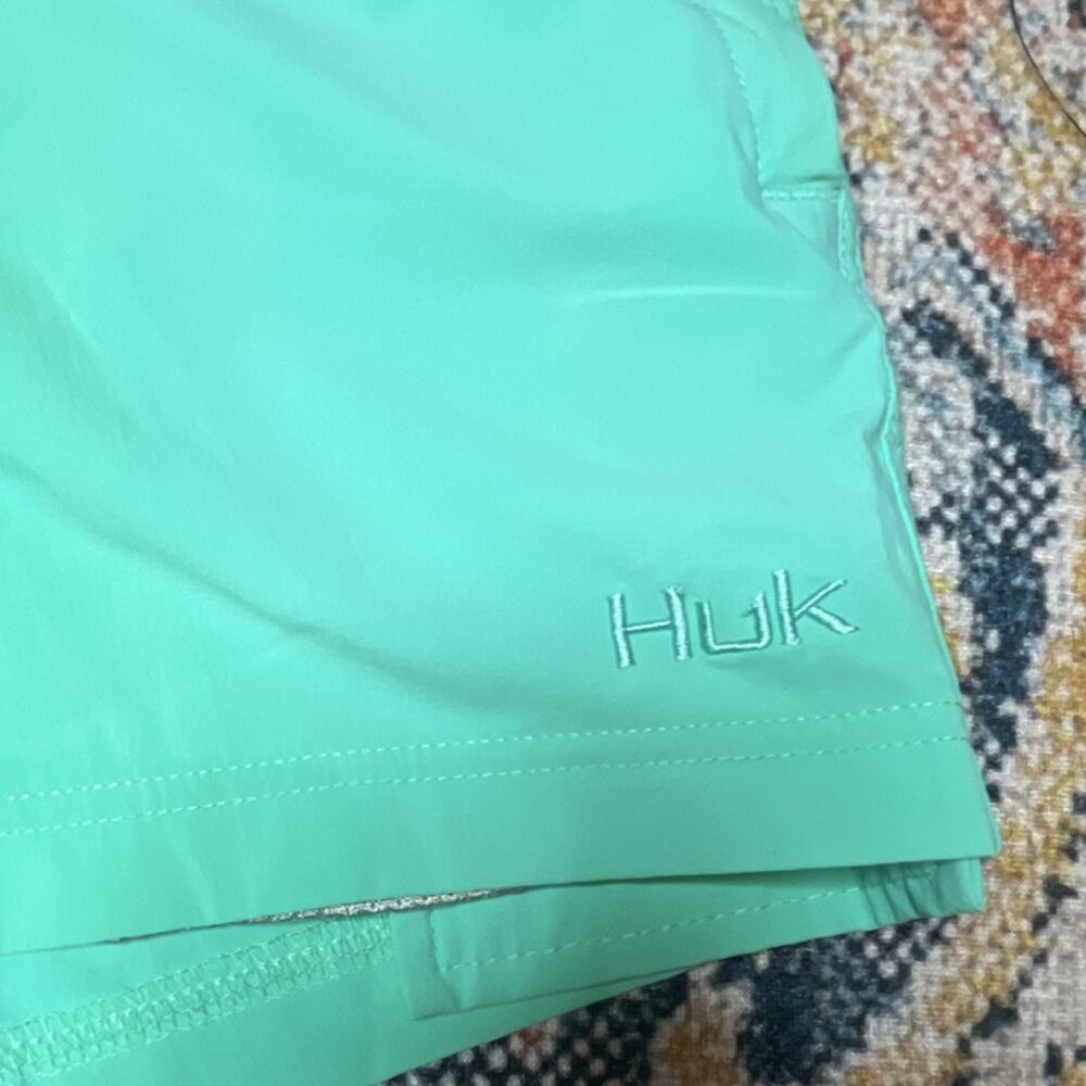 Huk Women's Performance Fishing Shorts Mint Green Aqua Size XS - Picture 2 of 7
